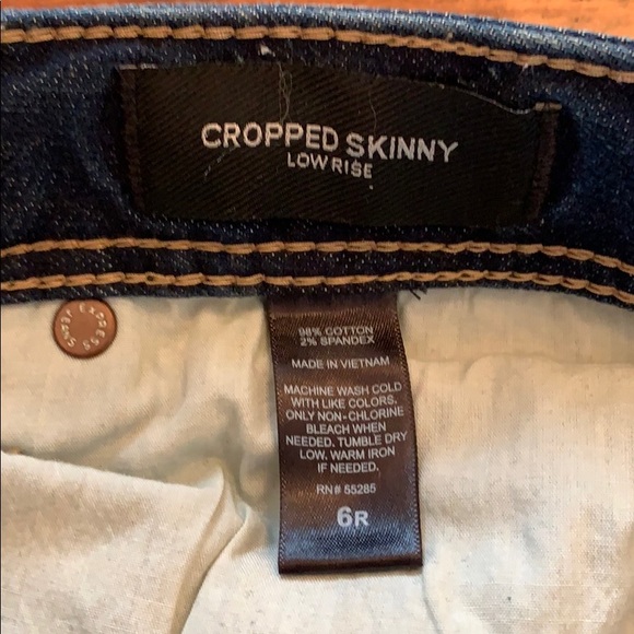 Express Low Rise Ripped Cropped Skinny Jean - Picture 3 of 6